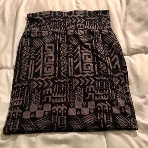 FOREVER 21 Tribal Print Pencil Skirt (Size Medium)